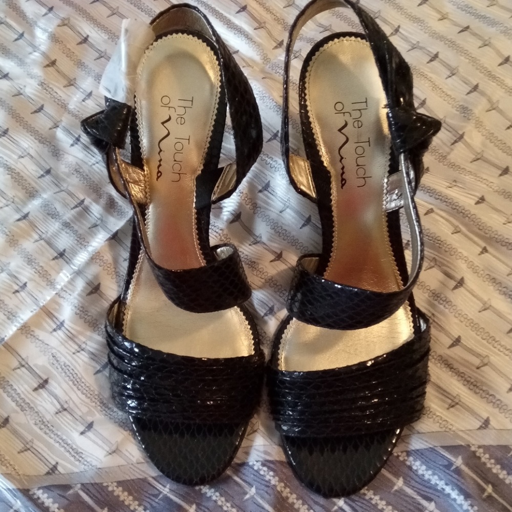 Nina Dress Sandals NWOT